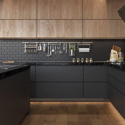 Crni kuhinjski zidni ormarići